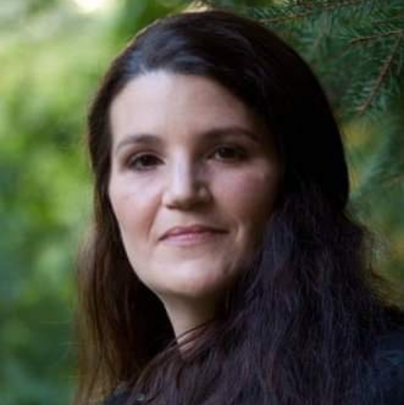 Meet your Posher, Karen - Picture 4 of 7